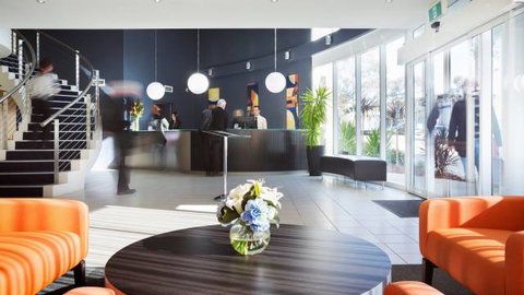 Premier Hotel & Apartments - Accommodation NSW 13