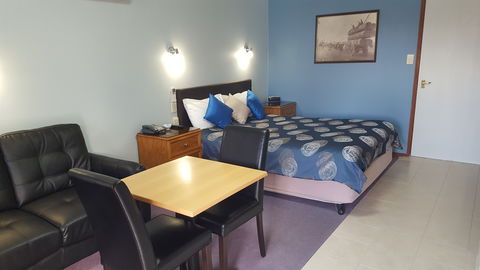 Sandstock Motor Inn - Accommodation NSW 5