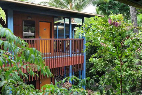 Airlie Beach Magnums Backpackers - Accommodation NSW 3