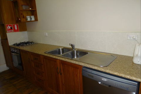 Silver Hill Townhouse - Accommodation NSW 5