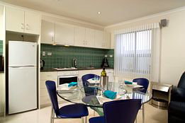 The Charles Robbins - Accommodation NSW 4