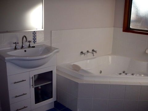 The Real McCoy Holiday Accommodation - Accommodation NSW 2