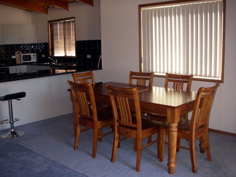 The Real McCoy Holiday Accommodation - Accommodation NSW 3