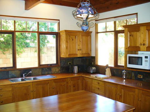 TRC House - Accommodation NSW 2