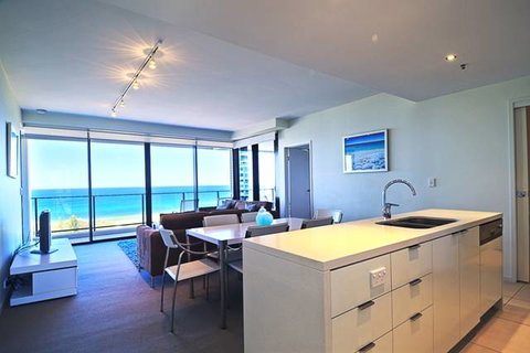 Ultra Broadbeach - Accommodation NSW 3