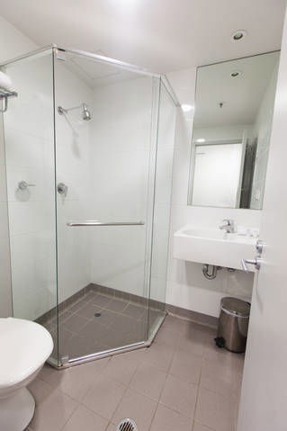 Y Hotel Hyde Park - Accommodation NSW 11