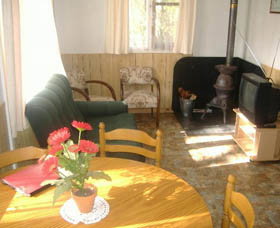 Gum Grove Chalets - Accommodation NSW 3