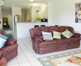 Absolute Beachfront Apartment - Accommodation NSW 3