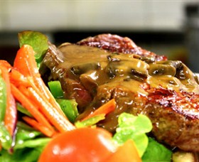 Glen Helen Homestead Lodge - Accommodation NSW 1