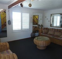 Sails Beach House Apartment Pottsville - Accommodation NSW
