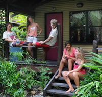 Airlie Beach Magnums Backpackers - Accommodation NSW