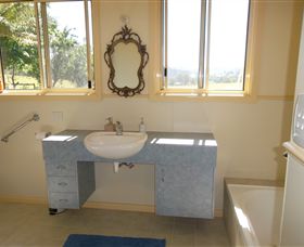 Acacia Park Farm House - Accommodation NSW 1