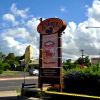 The Bundaberg Barrel - Accommodation NSW 3