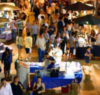 Surfers Paradise Beachfront Markets - Accommodation NSW
