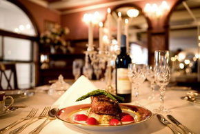 Titanic Theatre Restaurant - Accommodation NSW 3