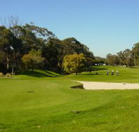 Spring Park Golf - Accommodation NSW