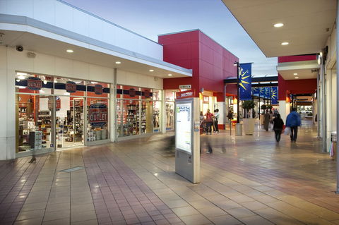 Harbour Town Adelaide - Accommodation NSW 4