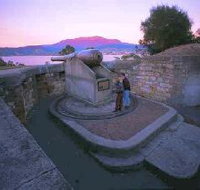 Kangaroo Bluff Historic Site - Accommodation NSW