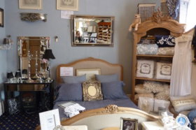 Monclair Of Latrobe &  Madame M  CAFE - Accommodation NSW 0