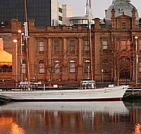 May Queen - Accommodation NSW