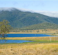 Lake Elphinstone - Accommodation NSW