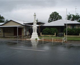 Finch Hatton War Memorial - Accommodation NSW 0