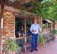 Stephen John Wines - Accommodation NSW