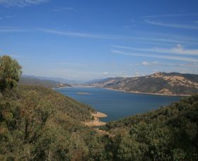 Burrinjuck Dam - Accommodation NSW 0