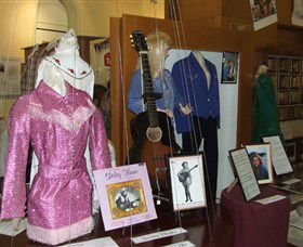 Australian Country Music Hall Of Fame - Accommodation NSW 2