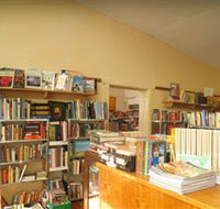 Corryong Browsers Bookshop - Accommodation NSW
