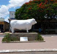 Aramac - The White Bull - Accommodation NSW