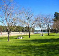 Lock 10 and Weir - Accommodation NSW