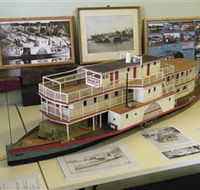 Wentworth Model Paddlesteamer Display - Accommodation NSW