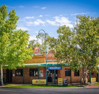 Crown Hotel Wentworth - Accommodation NSW