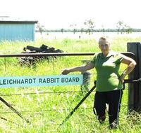 Morven Rabbit Board Gate - Accommodation NSW