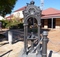 Witcombe Fountain - Accommodation NSW