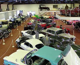 McFeeters Motor Museum And Visitor Information Centre - Accommodation NSW 7