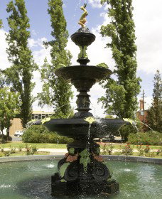 Victory Memorial Gardens - Accommodation NSW 1