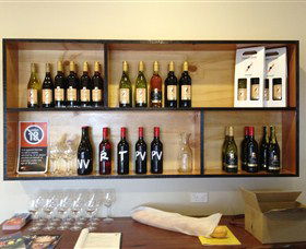 Charles Sturt University Winery - Accommodation NSW 4