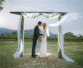 Amulet Vineyard And Beechworth Cider - Accommodation NSW 1