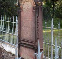 Pioneer Graves - Accommodation NSW