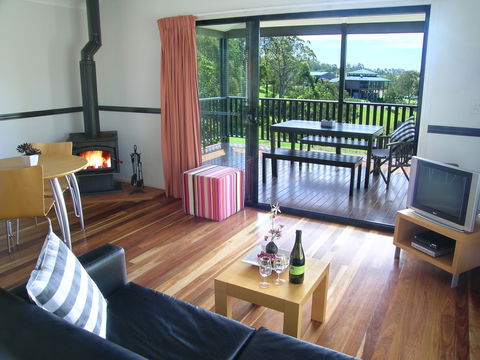 Ocean View Estates Winery And Restaurant - Accommodation NSW 2