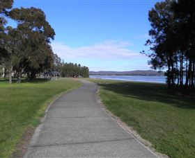 The Entrance Coast To Lake Walk - Accommodation NSW 3