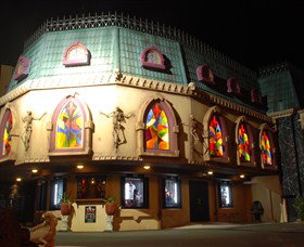 Draculas Cabaret Restaurant - Accommodation NSW 0