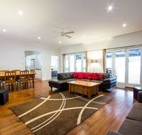 The Retreat Port Stephens - Accommodation NSW