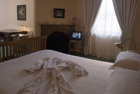 Imperial Fine Accommodation - Accommodation NSW 0