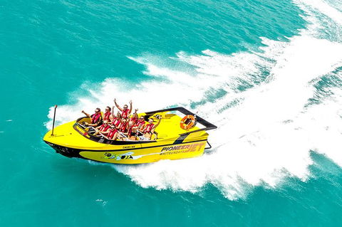 Airlie Beach Jet Boat Thrill Ride - Accommodation NSW 12