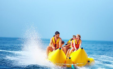 Banana Boat Ride From Airlie Beach - Accommodation NSW 0