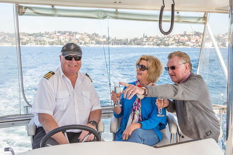 Private Sydney Harbour Lunch Cruise Including Unlimited Drinks - Accommodation NSW 3