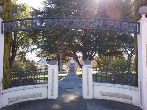 Banjo Paterson Park - Accommodation NSW 0